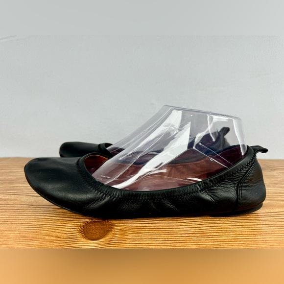 Women’s LUCKY BRAND Eleesia Black Leather Casual Slip On Flats Shoes Size 10M - Picture 4 of 10